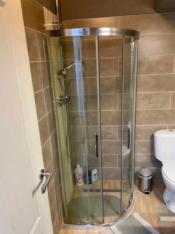 Superbe Appartement Charleroi Esterno foto