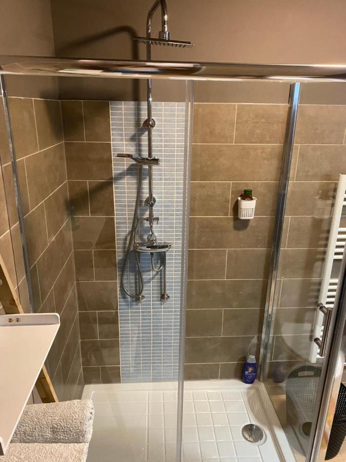 Superbe Appartement Charleroi Esterno foto