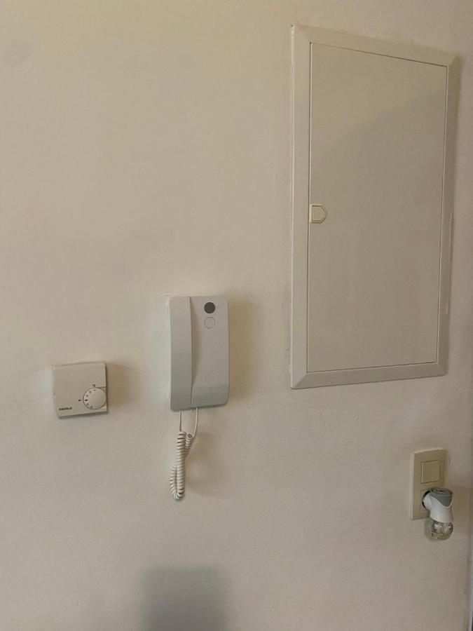 Superbe Appartement Charleroi Esterno foto