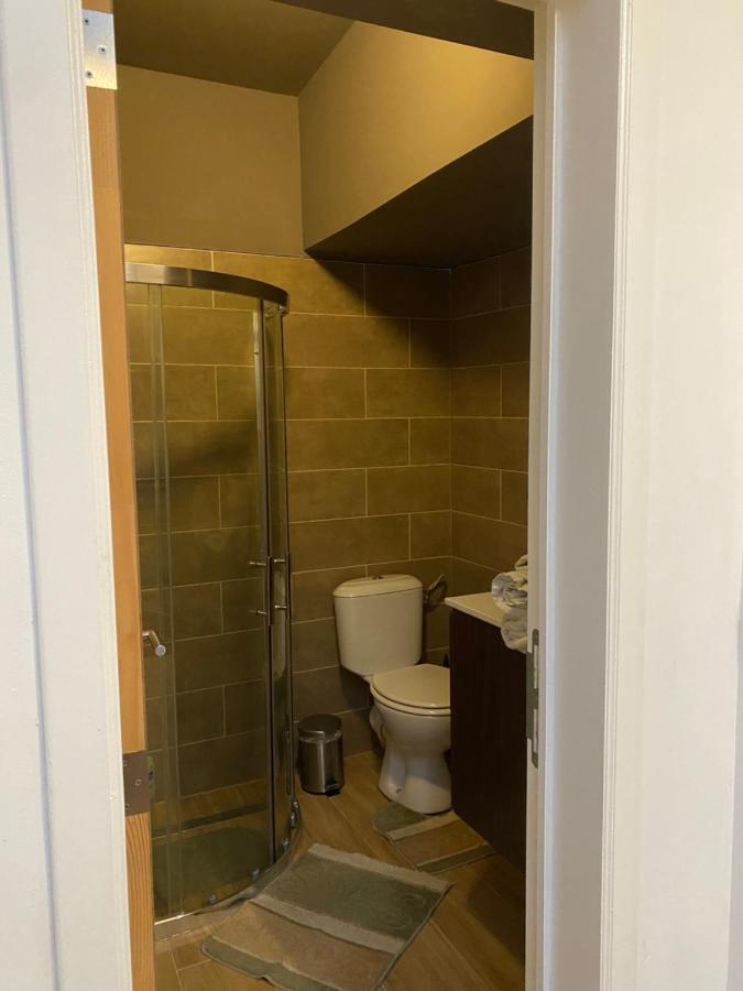 Superbe Appartement Charleroi Esterno foto