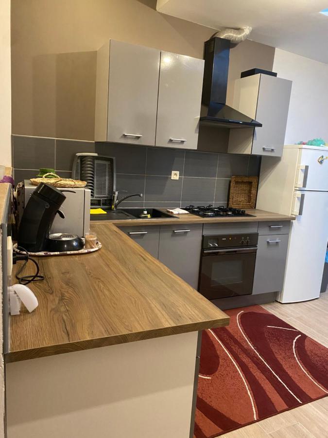 Superbe Appartement Charleroi Esterno foto