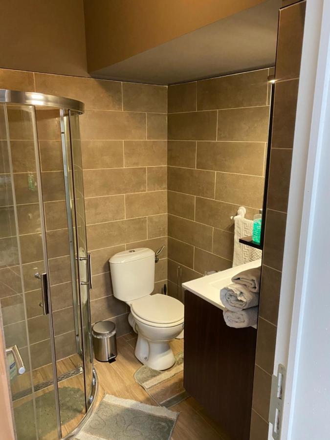 Superbe Appartement Charleroi Esterno foto