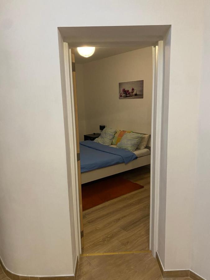 Superbe Appartement Charleroi Esterno foto