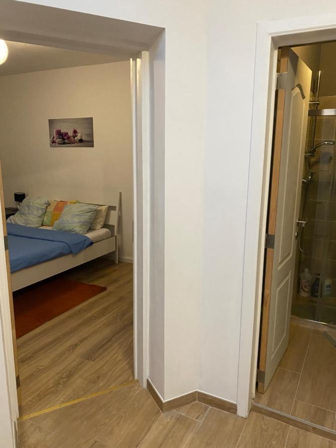 Superbe Appartement Charleroi Esterno foto